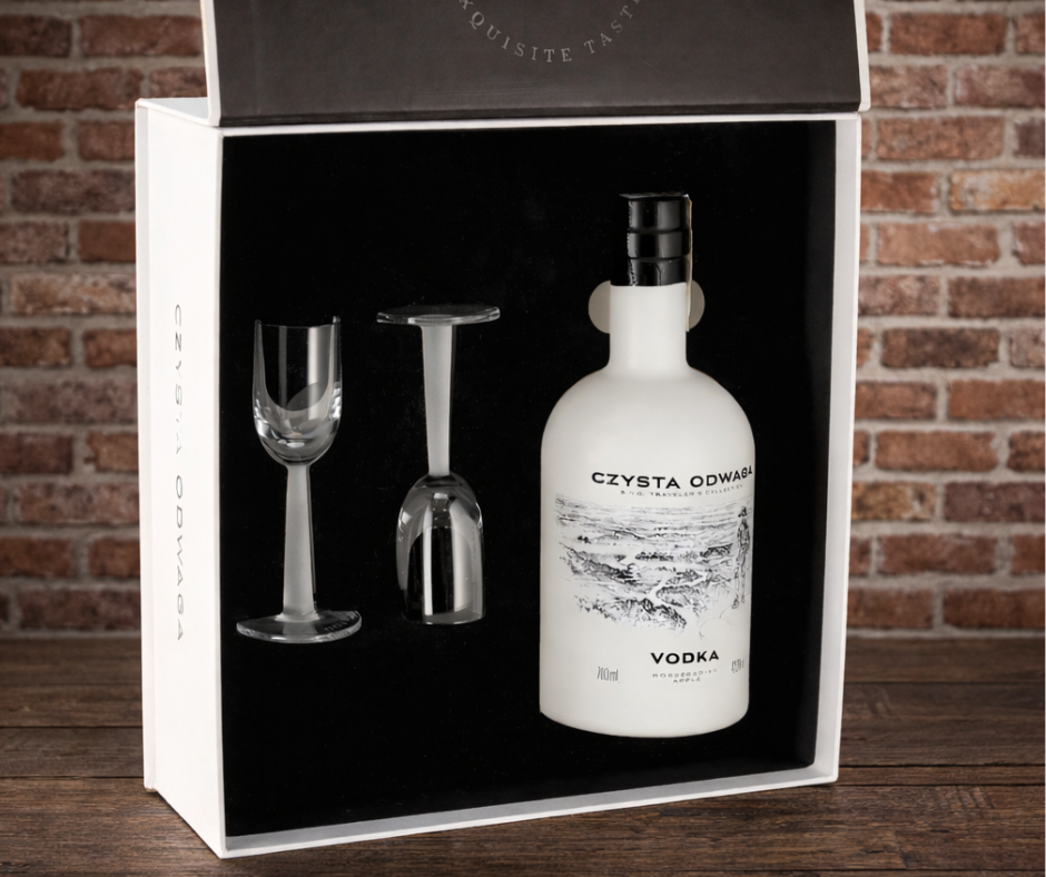 Prezent z charakterem – zestaw Czysta Odwaga chrzan–jabłko i kieliszki na nóżce