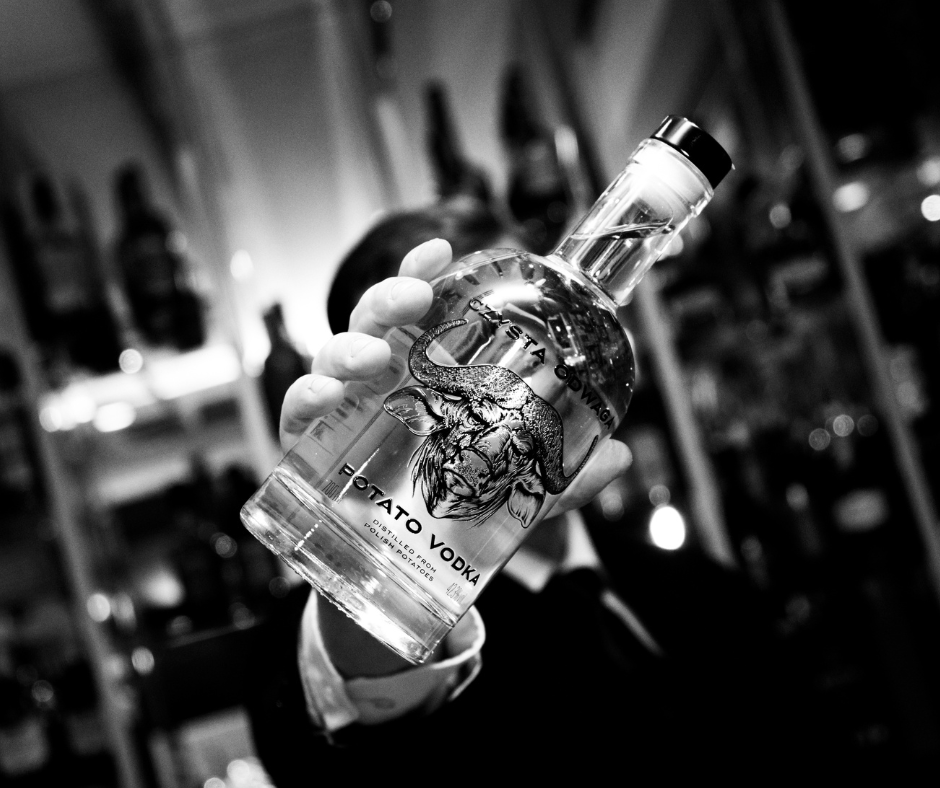 Design i tożsamość – forma butelki Czystej Odwagi jako manifest jakości