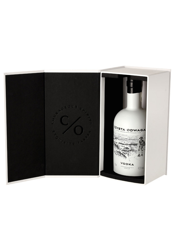 Czysta Odwaga wódka chrzan-jabłko - S.T.O. Traveler's Collection 700 ml